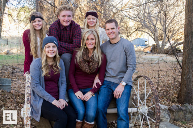 elsa jensen, elsa creates, elsa, creates, elsa photo, family pictures, family portraits, utah family photographer, utah, family photographer, sandy, park city, teenager children, photography, photo, fall pictures, christmas card picture, byu-idaho, byu-i, 