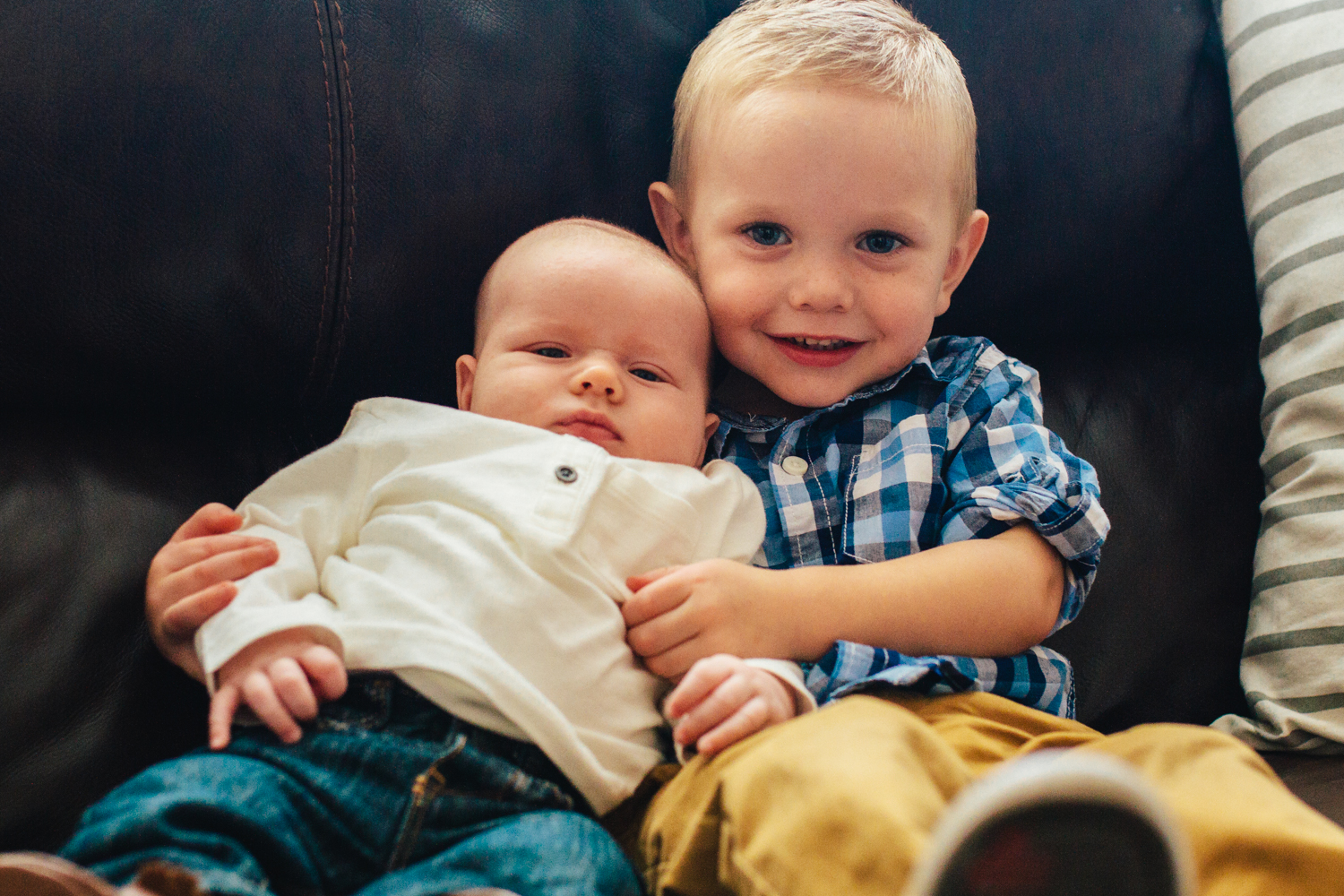 elsa creates, elsa, creates, elsa jensen, utah photographer, utah family photographer, family pictures, family, photographer, utah, families, boys, brothers, siblings, kids, kid portraits, families, big brother, big sister, little brother, little sister, siblings portrait, baby, utah family, in home, christmas card, 